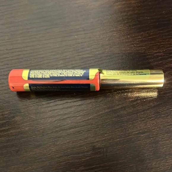 LipSense Razzberry - Picture 3 of 5